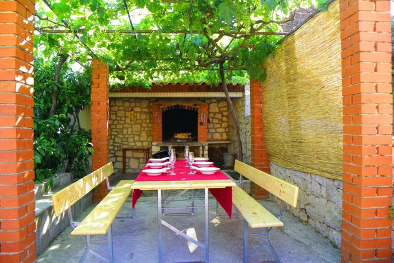 Apartments With A Parking Space Mavarstica, Ciovo - 12435 تروغير المظهر الخارجي الصورة