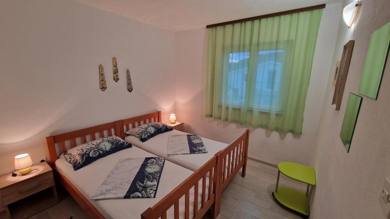 Apartments With A Parking Space Mavarstica, Ciovo - 12435 تروغير المظهر الخارجي الصورة
